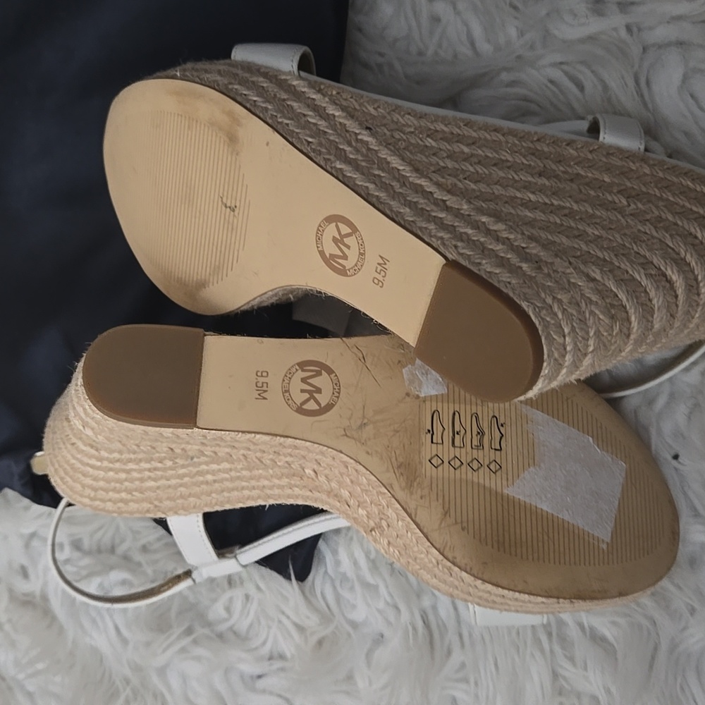 Mk Wedge Sandals - Picture 3 of 3